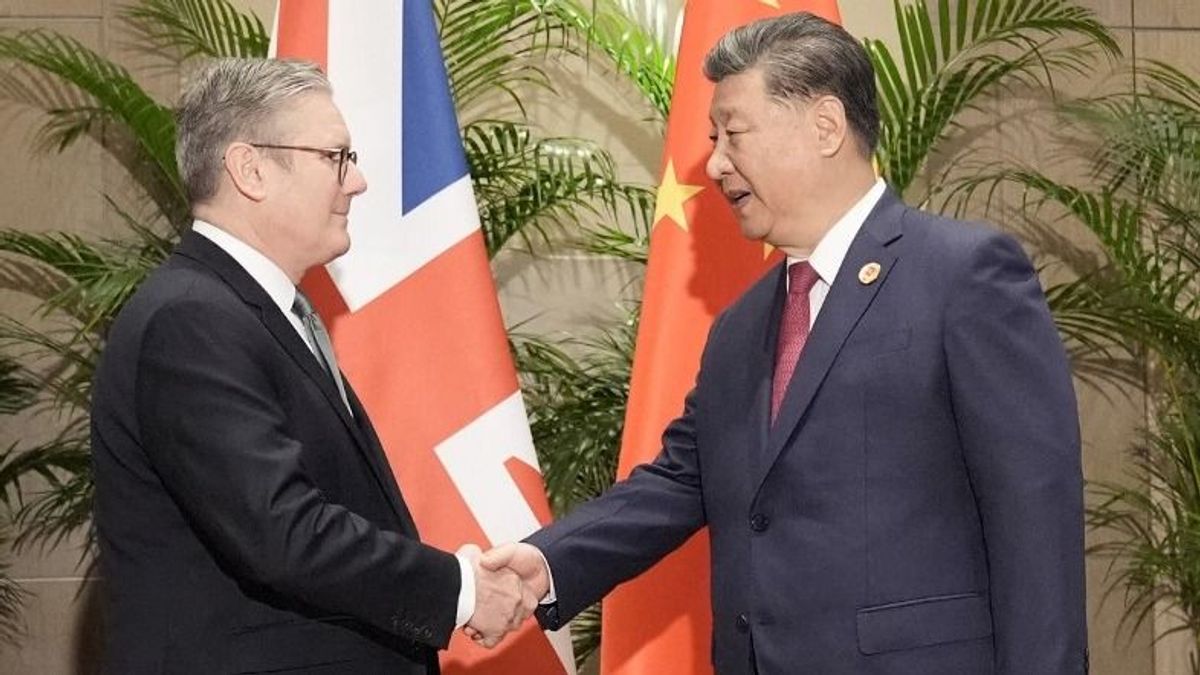 Brit titkosszolgálat: nem James Bondról van szó, de a kémek dolgoznak