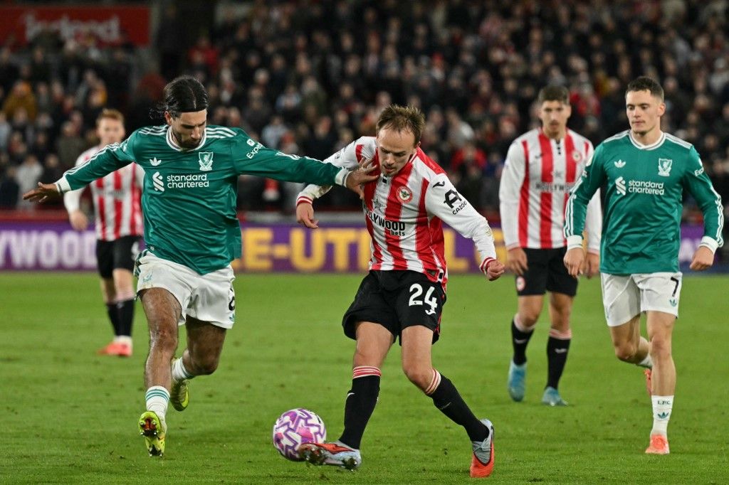 Szoboszlai Dominik a Liverpool egyetlen kiemelkedő játékosa jelenleg, vélekednek Angliában