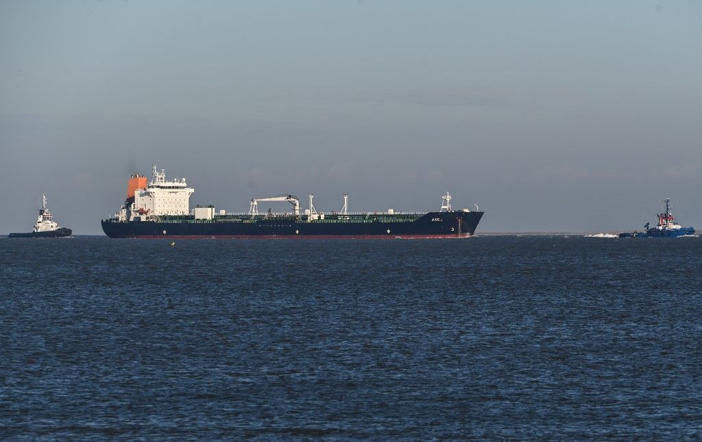 18 January 2023, Lower Saxony, Wilhelmshaven: The tanker "Ane " on the North Sea accompanied by two tugs. A ship delivery of 40,000 tons of diesel from Russia to Wilhelmshaven has met with criticism from the government of Lower Saxony. The import is legally permissible despite a far-reaching EU ban on oil imports, as the EU regulation allows an import of Russian petroleum products, such as diesel, by ship until February 5. "In general, however, we also see this critically, that there is this exception to the Russia embargo," a spokesman for Lower Saxony's Energy Minister Christian Meyer (Greens) said in Hanover on Wednesday. Crude oil may no longer be imported from Russia by ship since the beginning of December. Initially, several media had reported. Photo: Lars Klemmer/dpa (Photo by Lars Klemmer / dpa Picture-Alliance via AFP)