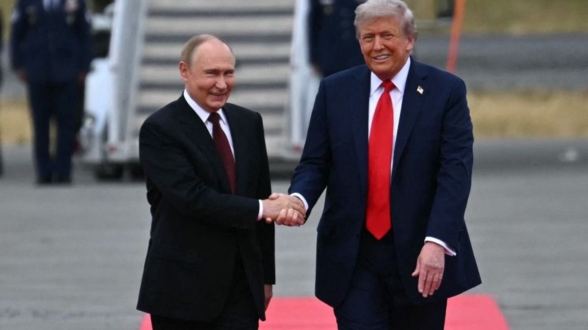 Címlapokon a budapesti amerikai-orosz békecsúcs