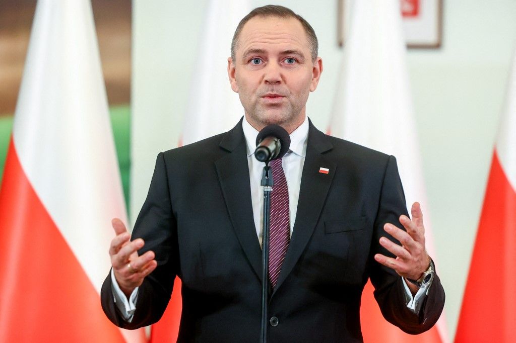 President of Poland Karol Nawrocki pictured during a meeting with six-time Speedway World Champion Bartosz Zmarzlik at the Presidential Palace in Warsaw, Poland on September 30, 2025 (Photo by Foto Olimpik/NurPhoto) (Photo by Foto Olimpik / NurPhoto via AFP)