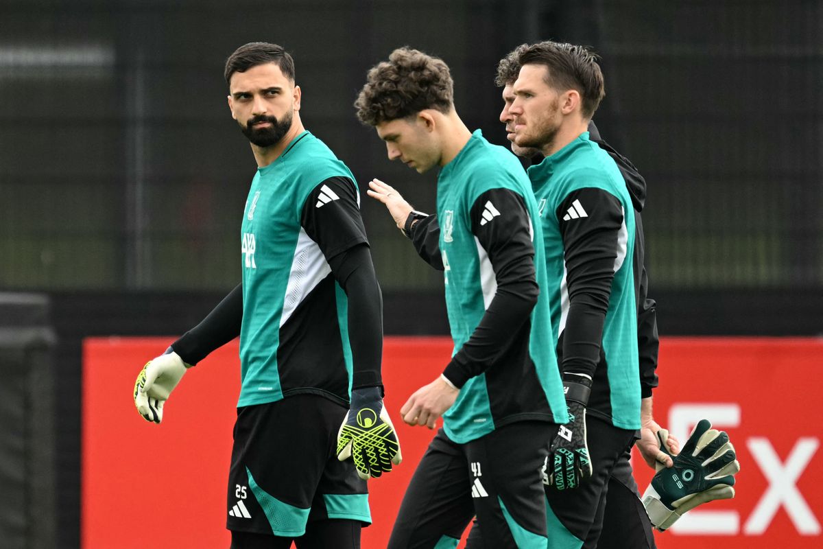 A Liverpool kapusai, Giorgi Mamardashvili, Pécsi Ármin és Freddie Woodman.