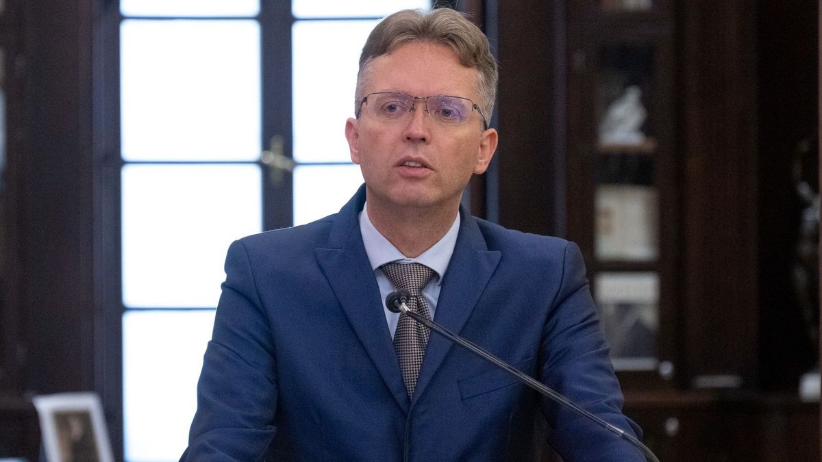 Budapest, 2025. szeptember 15.Hankó Balázs kultúráért és innovációért felelős miniszter a Klebelsberg 150 kulturális évad elindulásának bejelentésén a budapesti Klebelsberg Kastélyban 2025. szeptember 15-én. A Klebelsberg 150 kulturális évad célja bemutatni az egykori oktatási és vallásügyi miniszter gazdag életművét. A programok között egyebek mellett színházi bemutató, kiállítás és konferencia szerepel.MTI/Szigetváry Zsolt szja