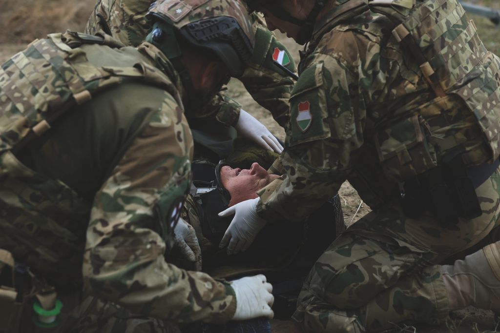 Adaptive Hussars 2025 országvédelmi gyakorlat pontonhíd Tisza