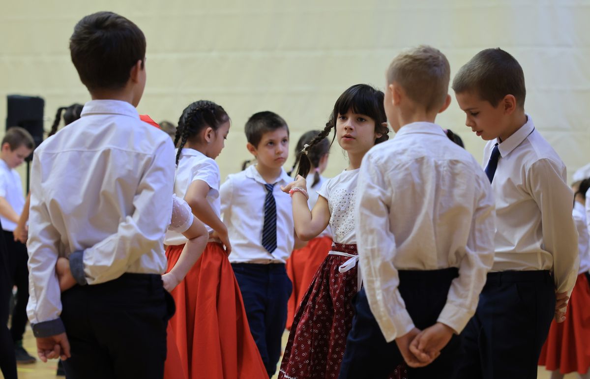 20251017 budapest ujlaki magyar-olasz ket tanitasinyelvu altalanos iskola hol vagytok hogy vagytok SNI gyermek konferencia havran zoltan magyar nemzet