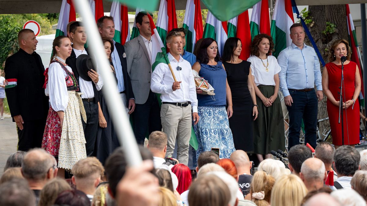 A Tisza Párt Webert szolgálja ki és Ukrajnával áll szövetségben + videó