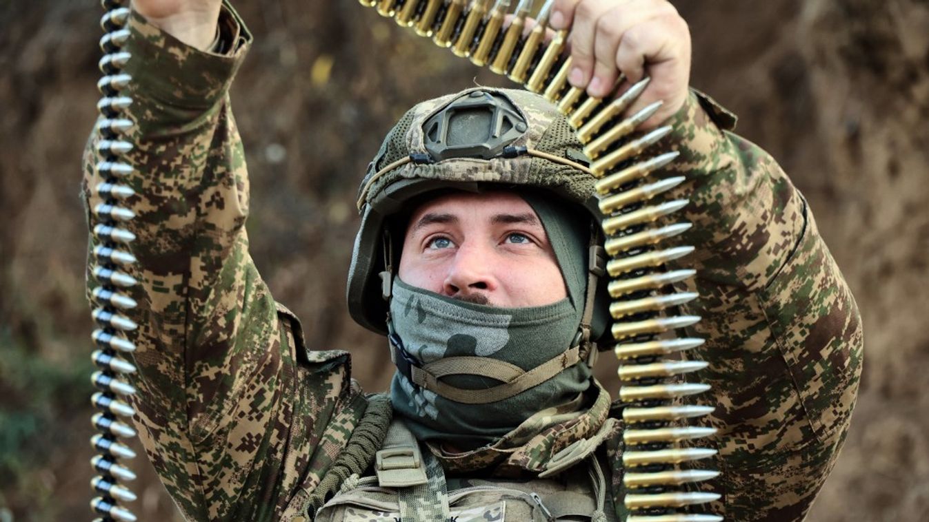 Ukrán katonai felszerelés mehet külföldre (Fotó: AFP)