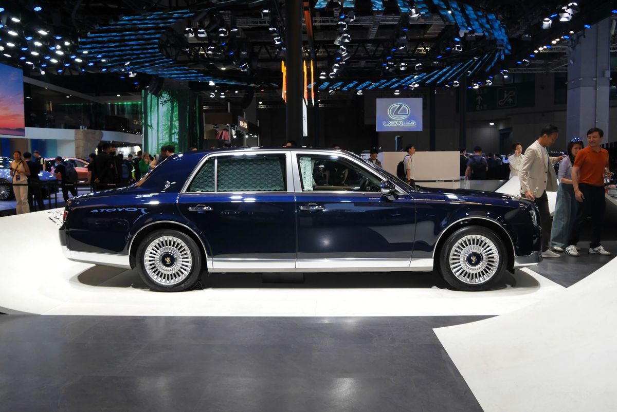 Toyota Century