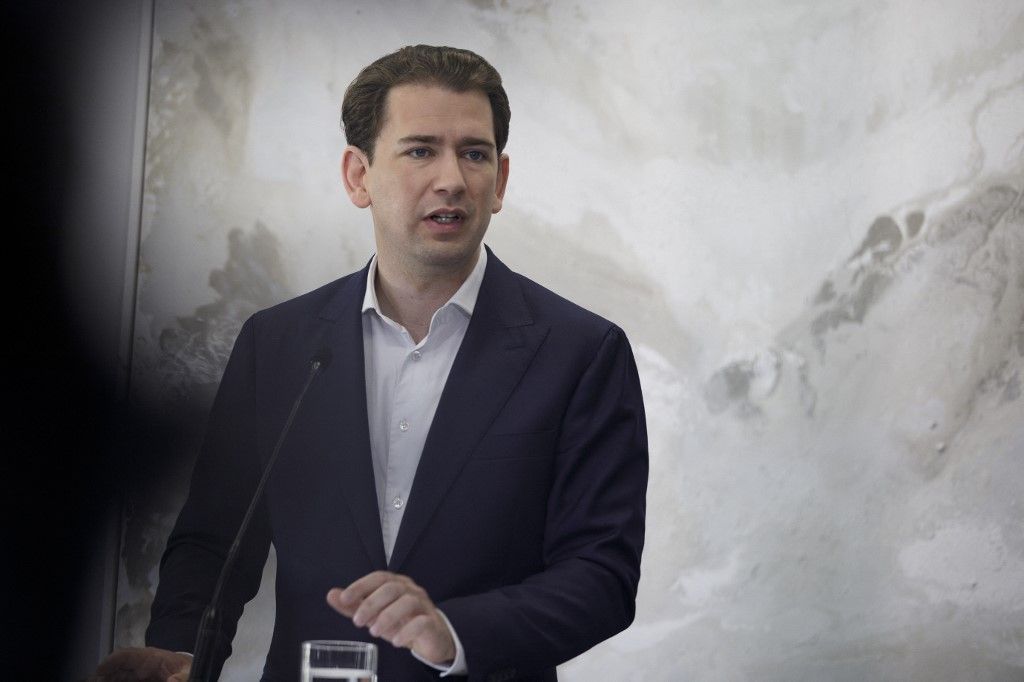 Sebastian Kurz: Budapest az ukrajnai béke hídja (Fotó: ALEX HALADA / APA-PictureDesk)
