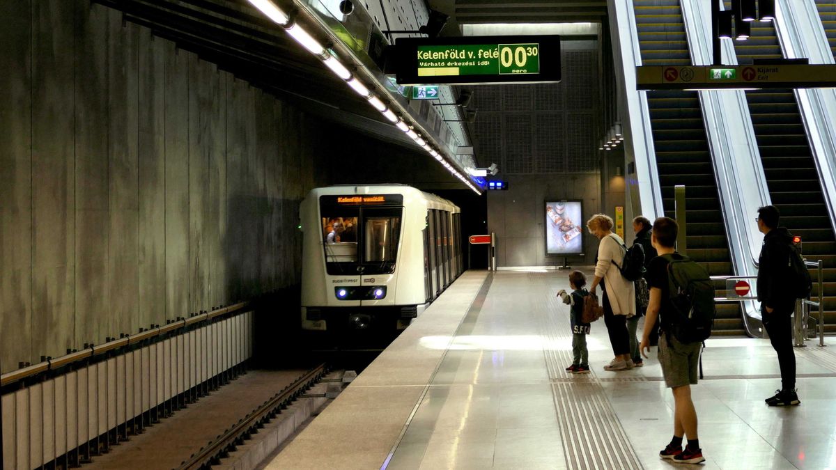 Robotmetró gázolt Budapesten