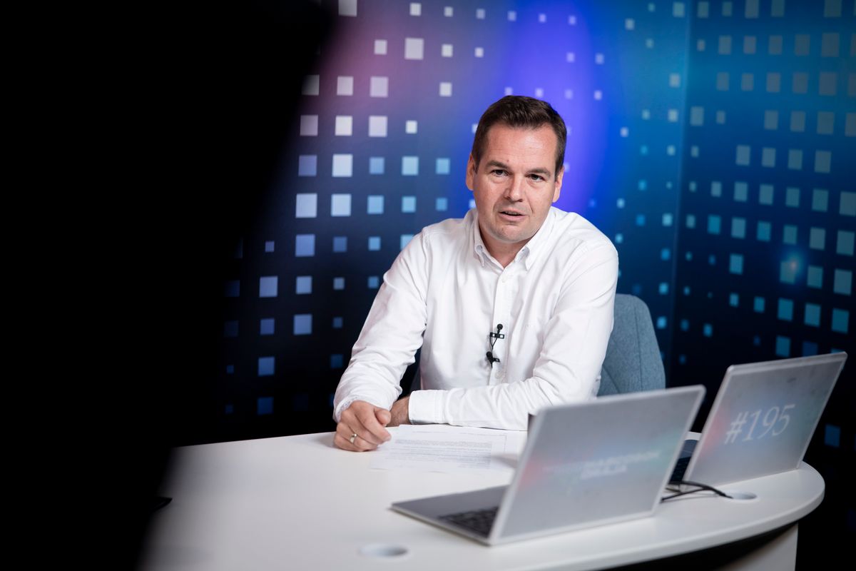 Budapest, 2025. szeptember 29.
A Miniszterelnöki Kommunikációs Főosztály által közreadott képen Németh Balázs, a Harcosok órája című online műsor műsorvezetője 2025. szeptember 29-én. Ezen a napon Orbán Viktor miniszterelnök adott interjút a műsorban.
MTI/Miniszterelnöki Kommunikációs Főosztály/Fischer Zoltán