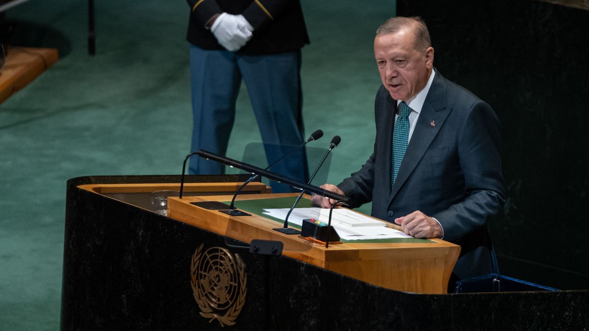 A török elnök üdvözölte Donald Trump erőfeszítéseit a békére