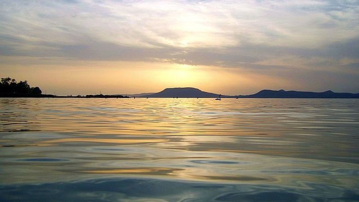 A Balaton északi partvidékén megérinthetjük az egyenlítő alatti déli féltekét