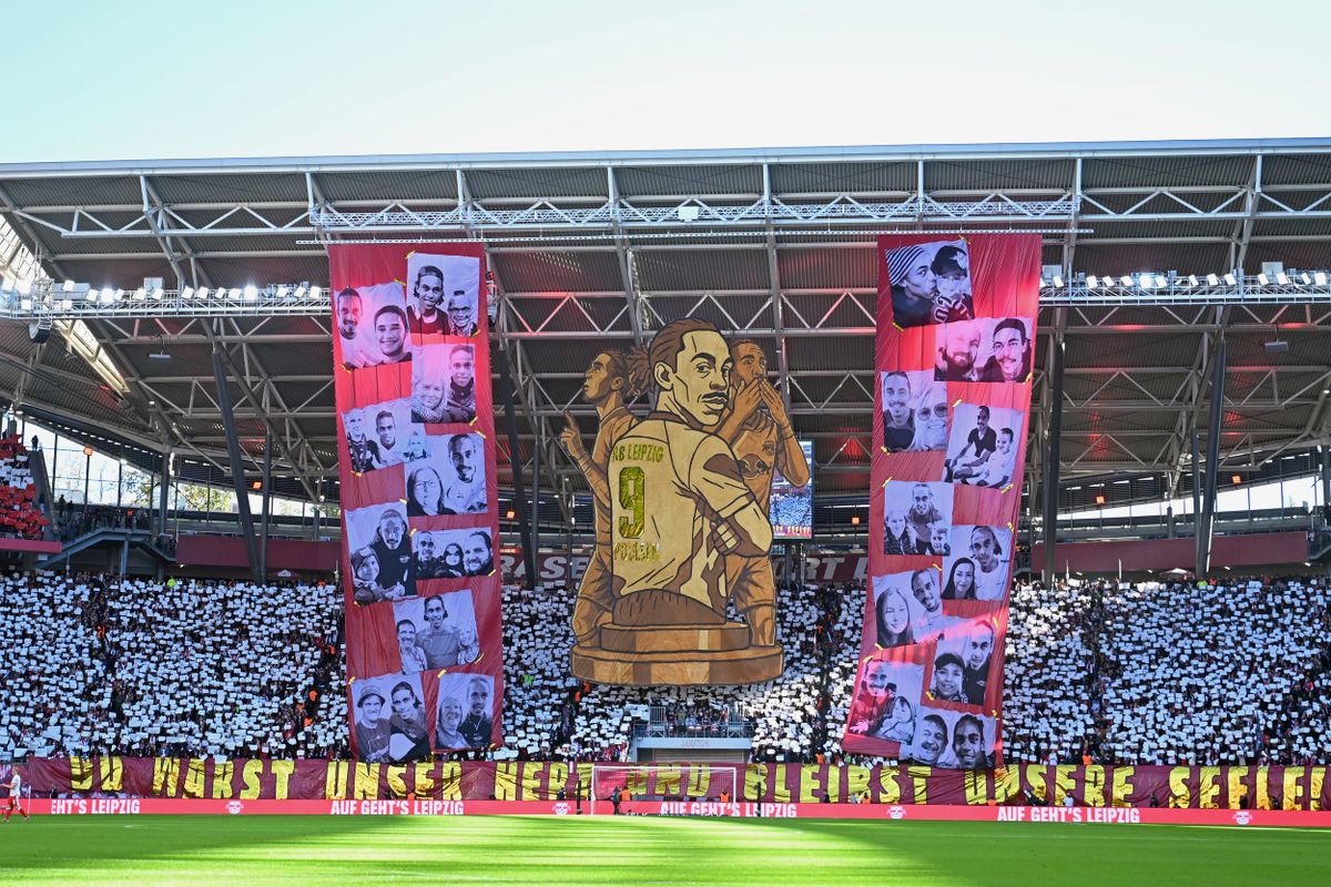 Yussuf Poulsen tizenkét lipcsei év után először játszott az RB Leipzig ellen, Gulácsi Péter és Willi Orbán csapatának szurkolói fantasztikus fogadtatásban részesítették