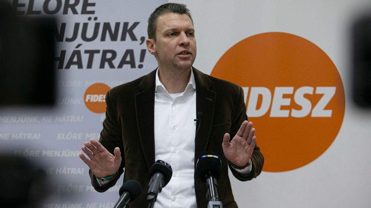 Menczer Tamás