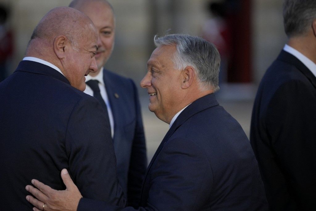 Orbán Viktor is megérkezett a dán királyi pár díszvacsorájára