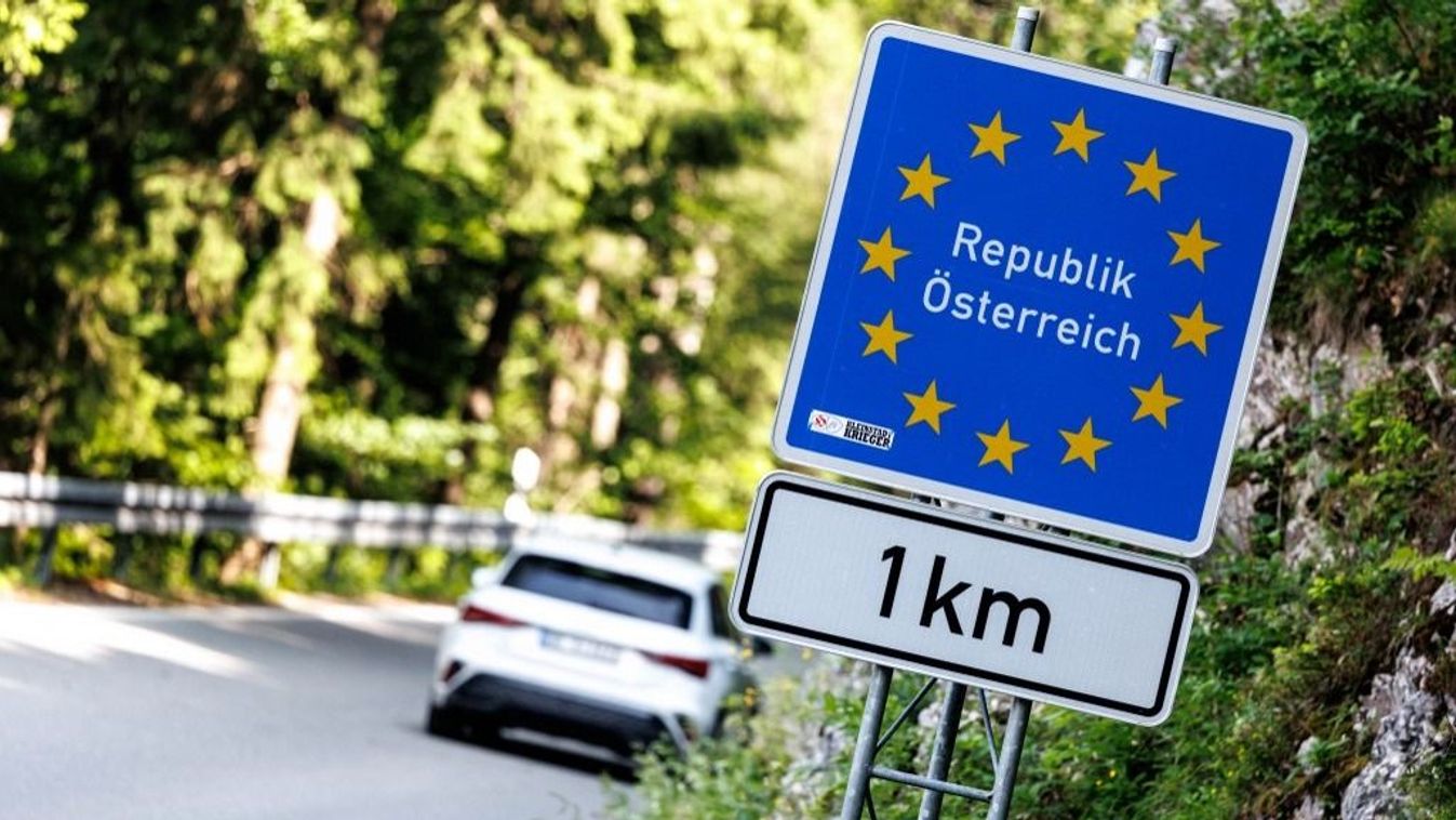 Autóbalesetet okozott egy embercsempész Ausztriában