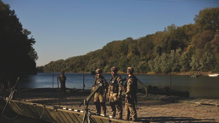 Adaptive Hussars 2025 országvédelmi gyakorlat pontonhíd Tisza