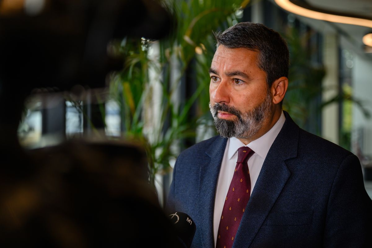 Hidvéghi Balázs, a Miniszterelnöki Kabinetiroda parlamenti államtitkára (Fotó: MTI/Vasvári Tamás)
