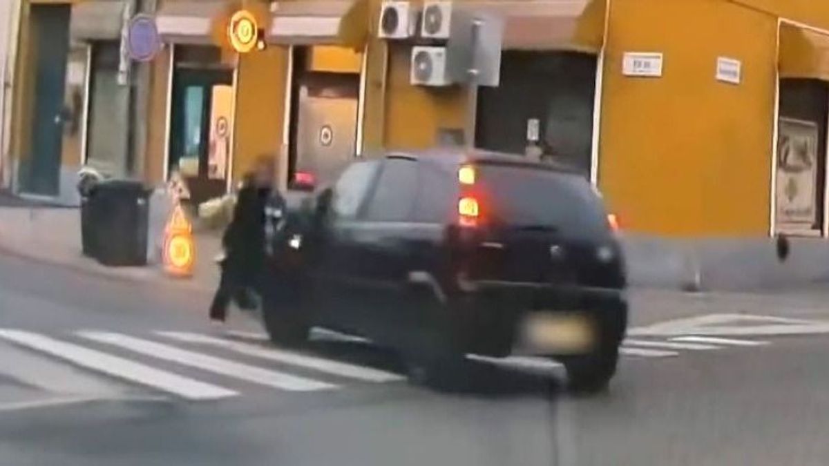 Kis híján gázolt, majd továbbhajtott a sofőr, mintha mi sem történt volna + videó