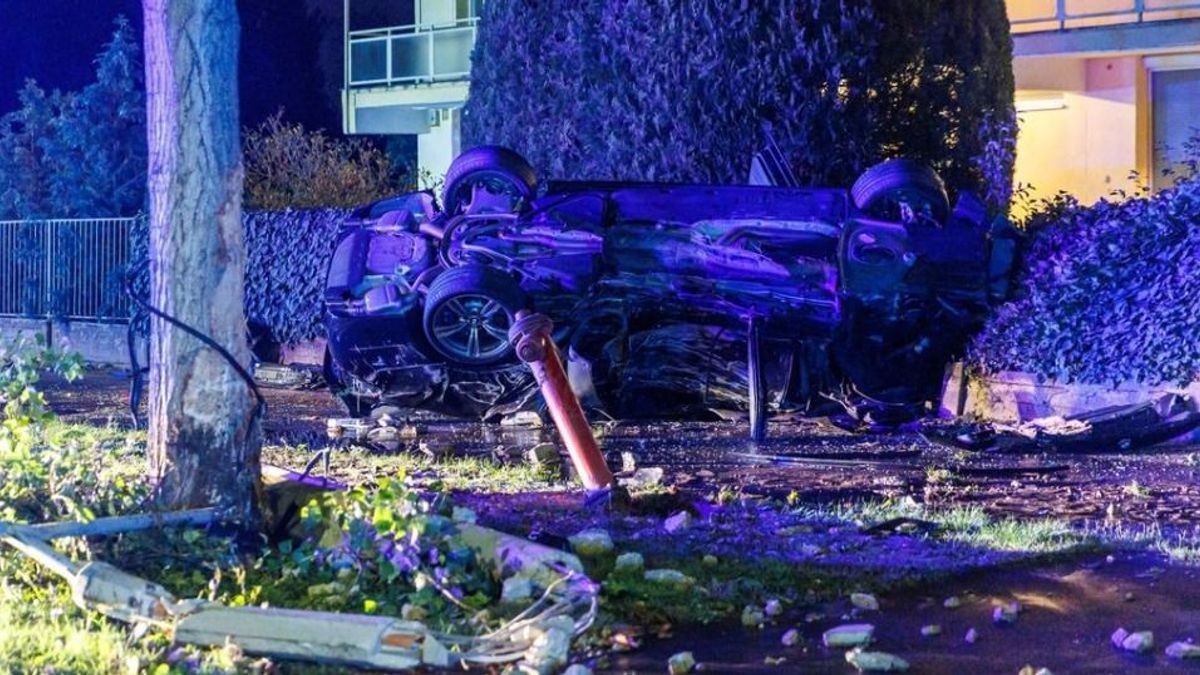 Képeken a brutális éjszakai BMW-s baleset