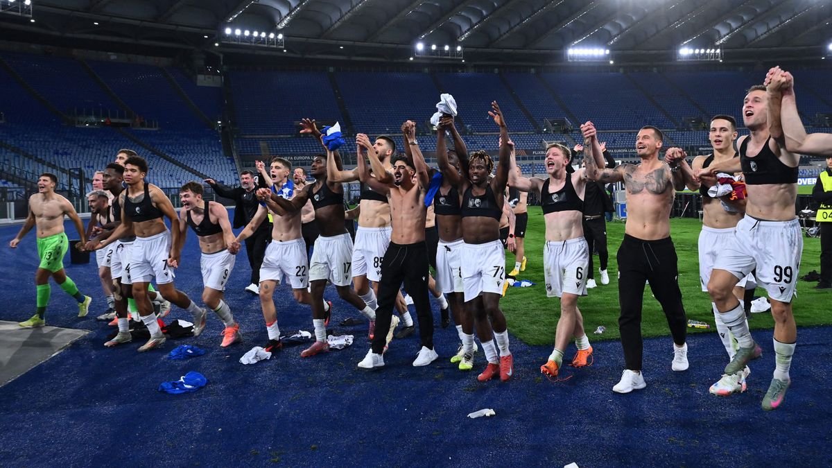 A Viktoria Plzen játékosai ünnepelték az AS Roma elleni győzelmet az Európa-liga legutóbbi játéknapján.