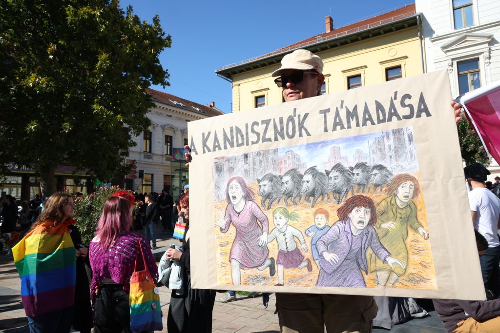 pécsi Pride felvonulás