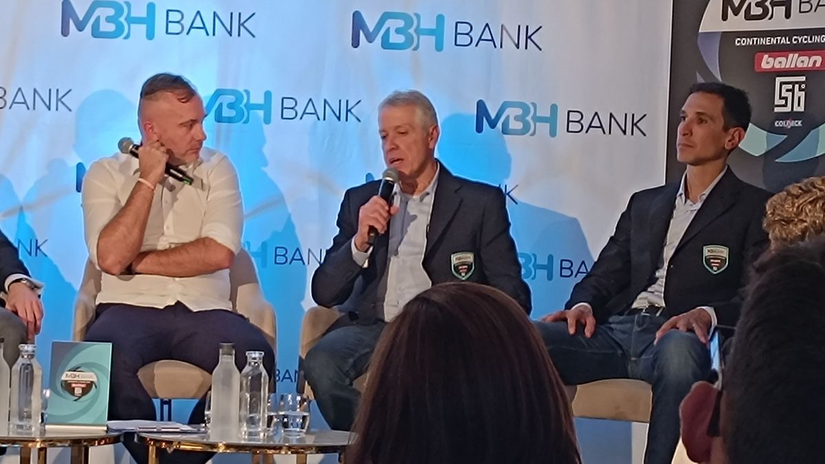 A kerekasztal-beszélgetésen részt vett az MBH Bank Ballan CSB csapatmenedzsere, Antonio Bevilacqua (középen) is. 