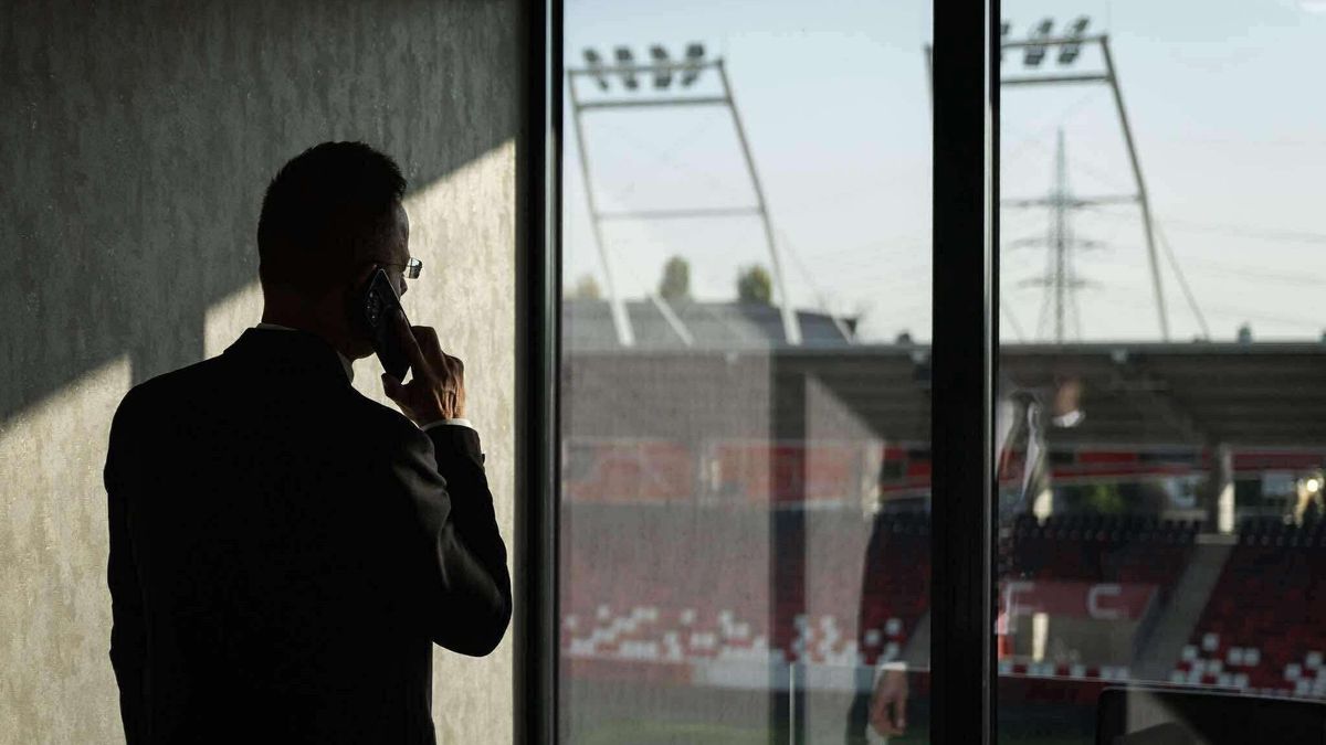 Szijjártó Péter Putyin külpolitikai főtanácsadójával egyeztetett