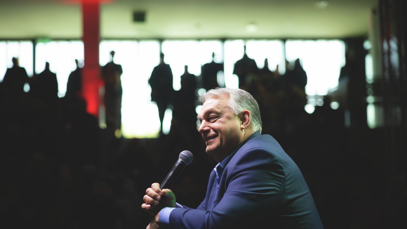 Zánka Harcosok klubja edzőtábor Orbán Viktor Fotó: Miniszterelnöki Kommunikációs Főosztály/Fischer Zoltán