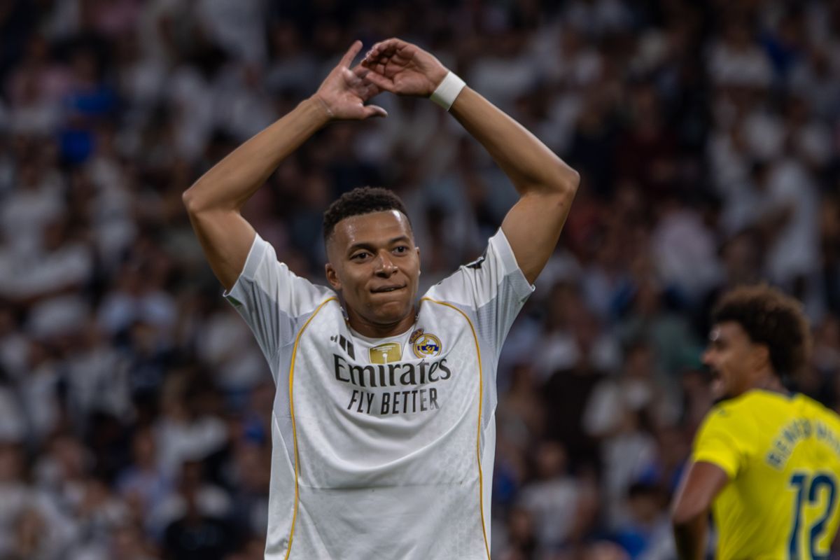October 4, 2025, Madrid, Spain: Kylian Mbappé Real Madrid celebrate a goal during the EA SPORTS La Liga 2025-2026 match between Real Madrid and Villarreal CF played at the Santiago Bernabéu Stadium. Final score: Real Madrid 3 - 1 Villarreal CF (Credit Image: © David Canales/SOPA Images via ZUMA Press Wire)
