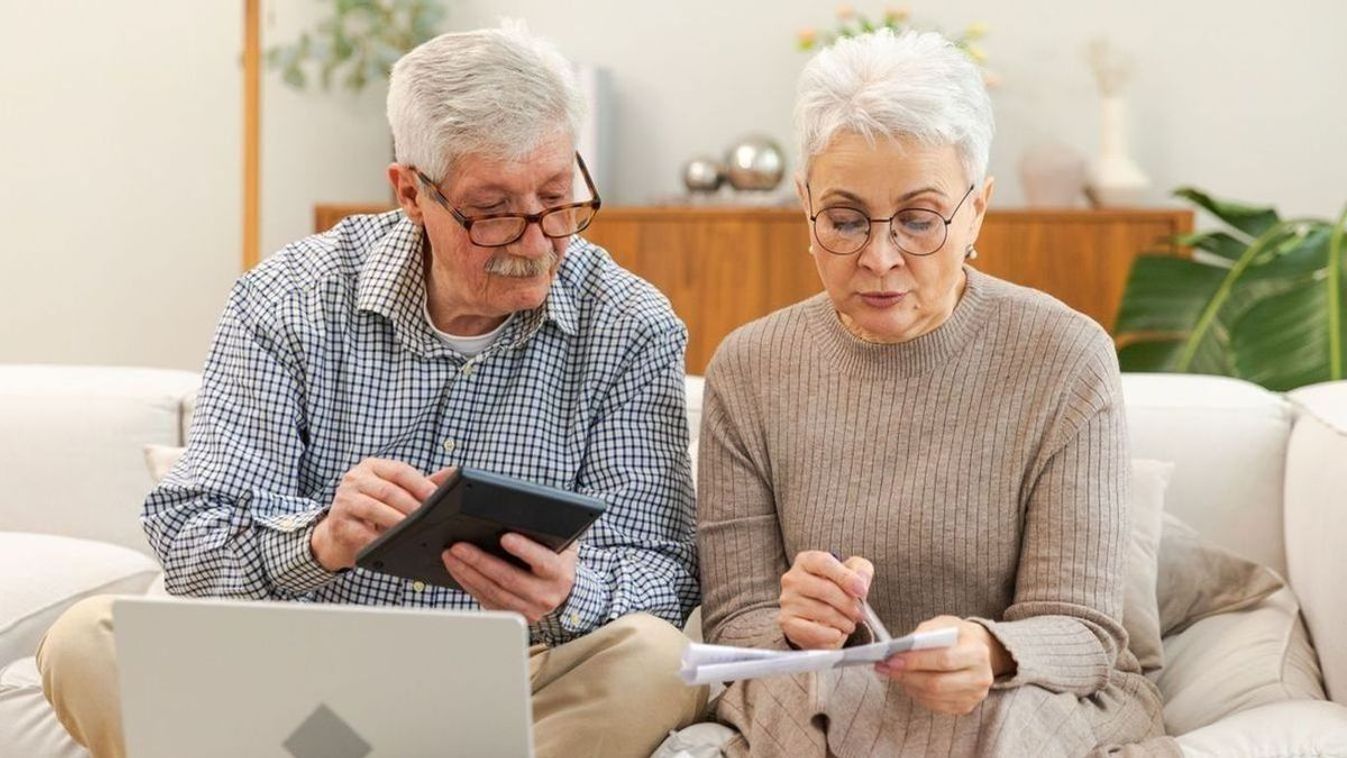 védett korúak védett kor nyugdíjas munkavállalók

Egyre kevesebb védett munakvállalót küldenek el 

Shutterstock