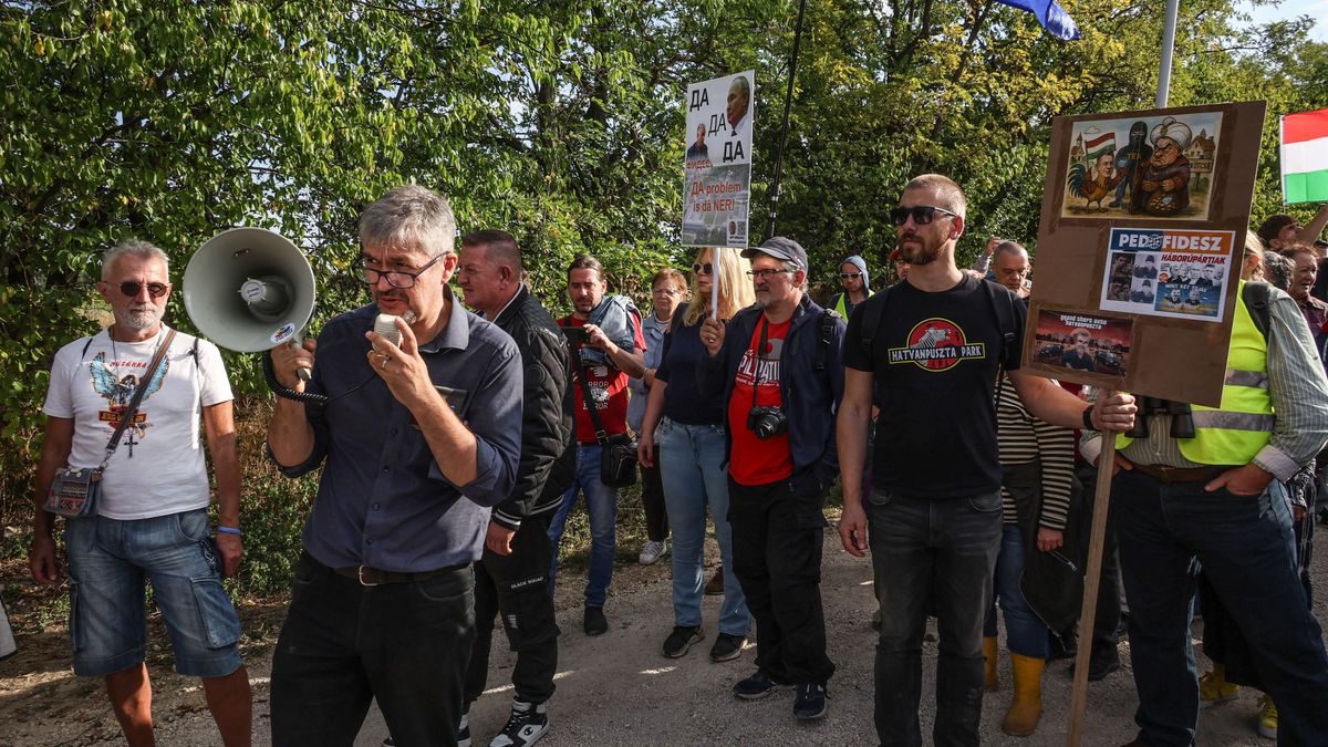 Milyen rendszerváltásról hadoválnak itt?