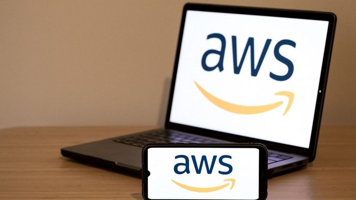 Összeomlott az internet, oldalak és appok tömege halt le egyszerre