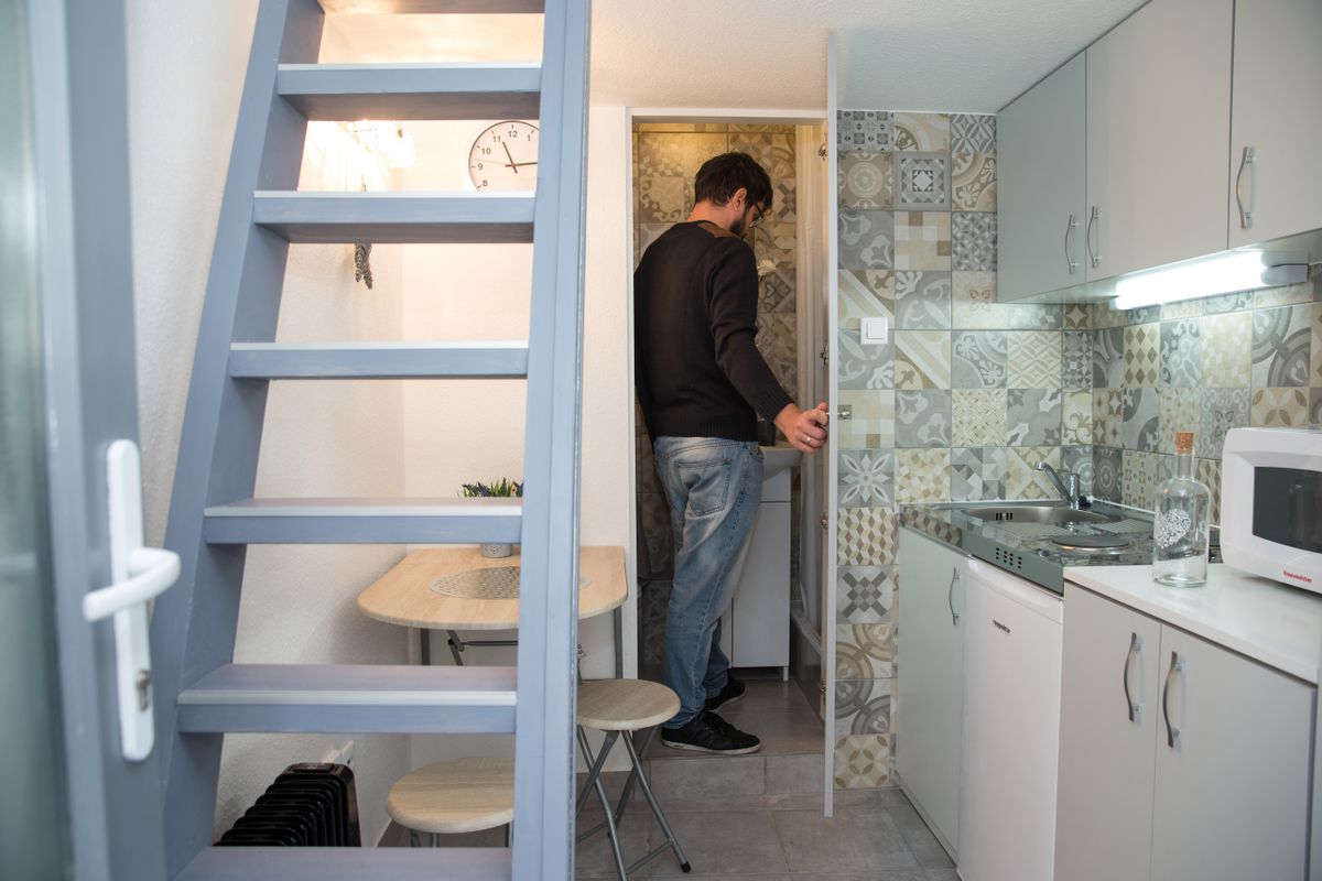 ingatlan, 20171004 Egy hat négyzetméteres alapterületű garzon a Murányi 50. szám alatt. 6 negyzetméteres lakás ingatlan  kiadás bérlés lakáspiac albérlet