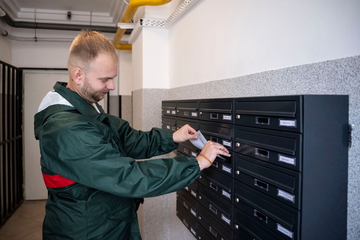 Október végéig mindenki meg fogja kapni a postaládájába a konzultációs ívet, a visszaküldési határidő pedig november 30 (Fotó: Bodnár Boglárka/MTI)