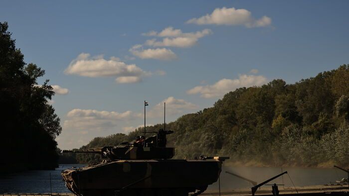 Adaptive Hussars 2025 országvédelmi gyakorlat pontonhíd Tisza