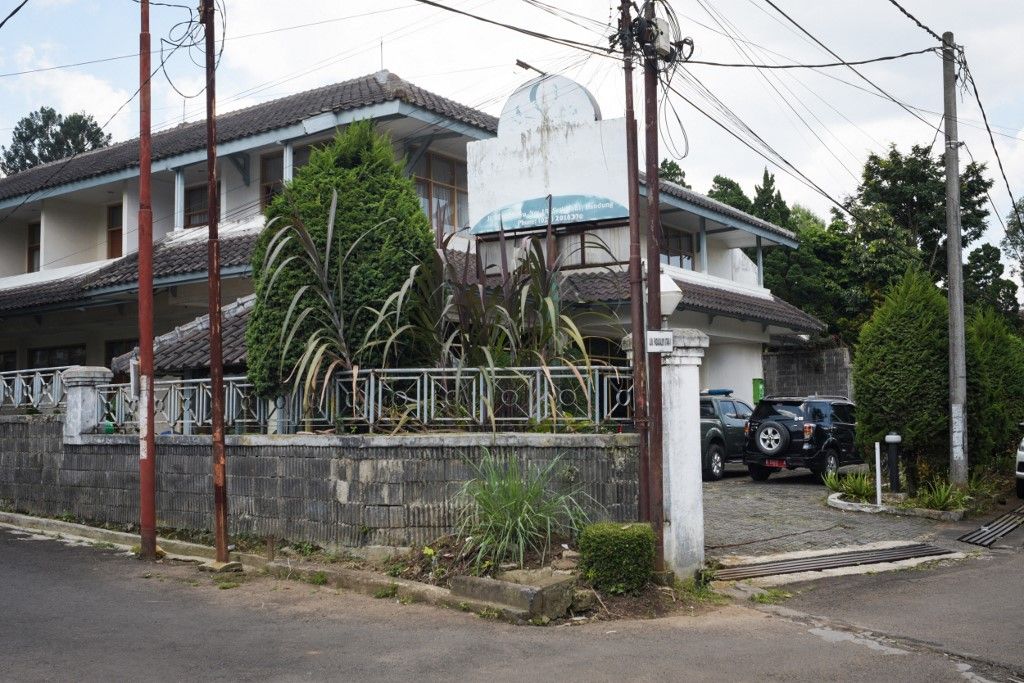 A general view shows the hotel where a Javan leopard was captured after wandering into the premises in Bandung, West Java, on October 6, 2025. A leopard was captured on September 6 after it was seen wandering loose into a hotel complex in one of Indonesia's popular holiday spots, causing panic among the guests. (Photo by Timur Matahari / AFP)