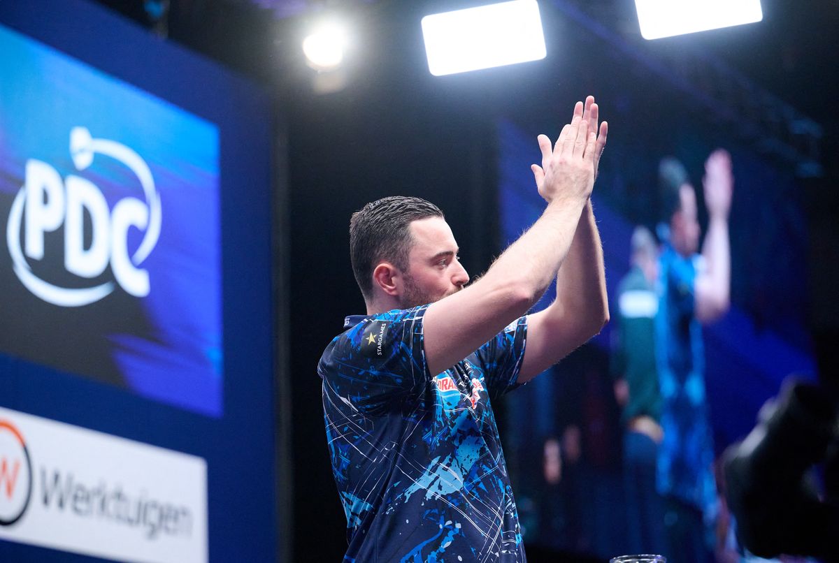 Luke Humphries nagy csatában elbukta a darts Eb-döntőt