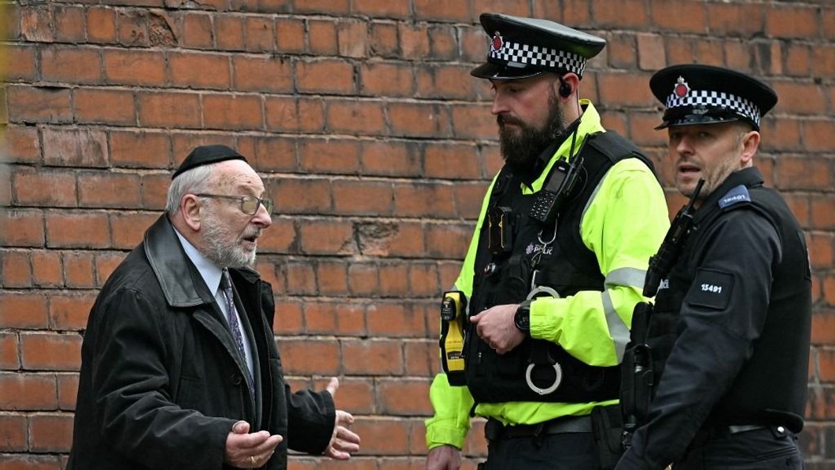 A brit uralkodót is megdöbbentette a manchesteri támadás