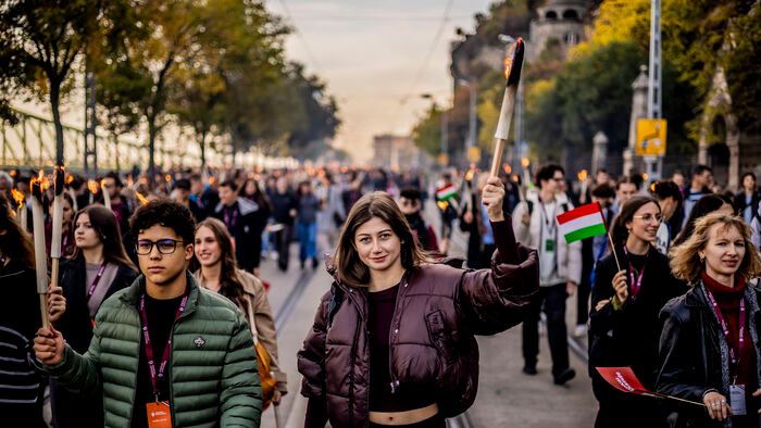 fáklyás emlékmenet 1956-os forradalom október 23.