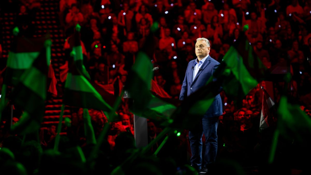 Orbán Viktor is elindult a Harcosok Klubja edzőtáborba