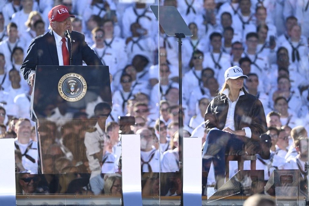 Trump Norfolkban, Virginiában a haditengerészet 250. évfordulójának ünnepségén (Fotó: KYLE MAZZA / NurPhoto)