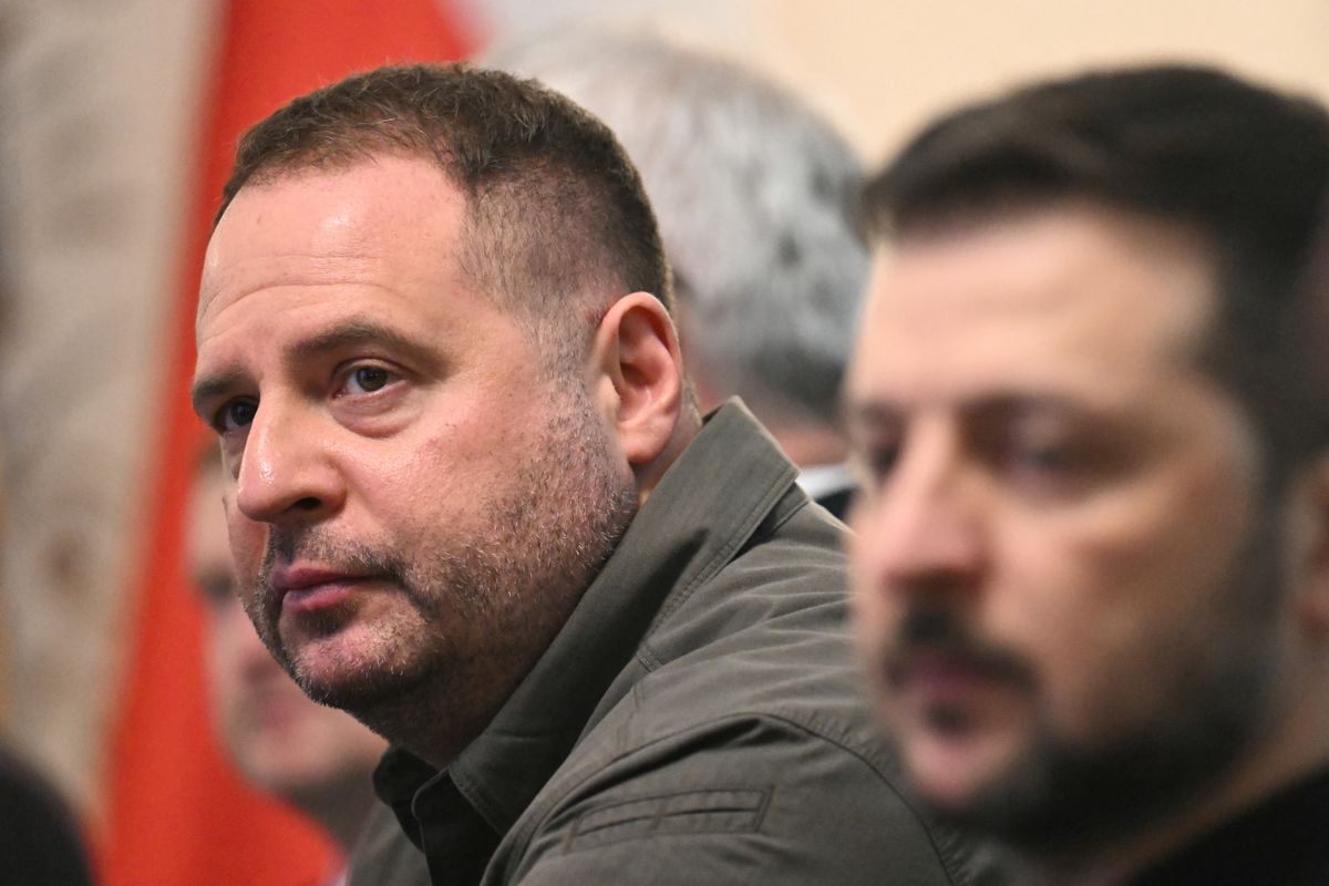 Zelenszkij és Jermak központosítja a hatalmat