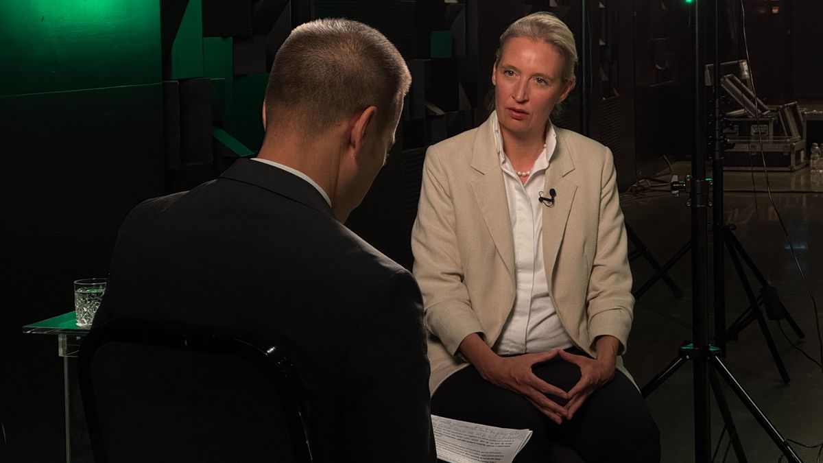 Alice Weidel, az AfD társelnöke 2025. október 20-án a budai Várkert Bazárban adott interjút a Magyar Nemzetnek (Forrás: Magyar Nemzet)
