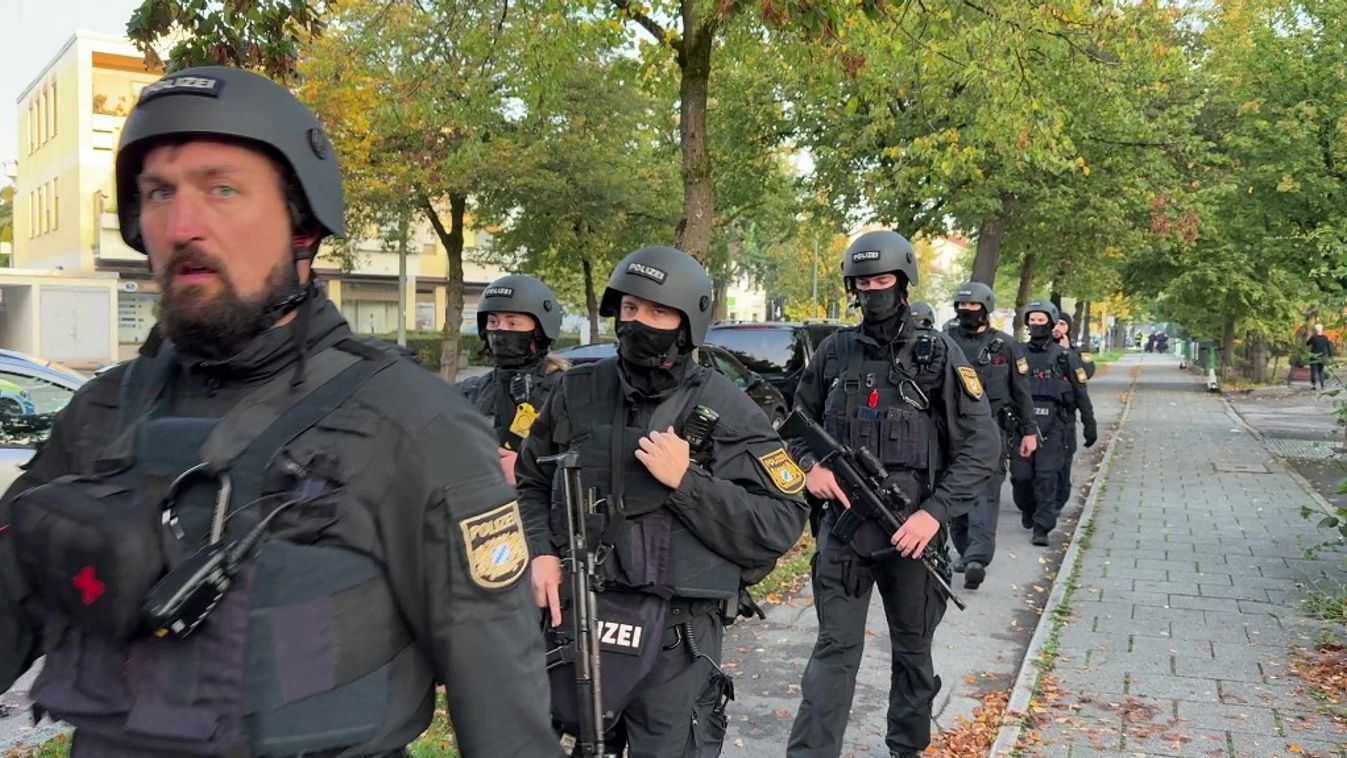 Hatalmas erőkkel vonult ki a rendőrség Münchenben