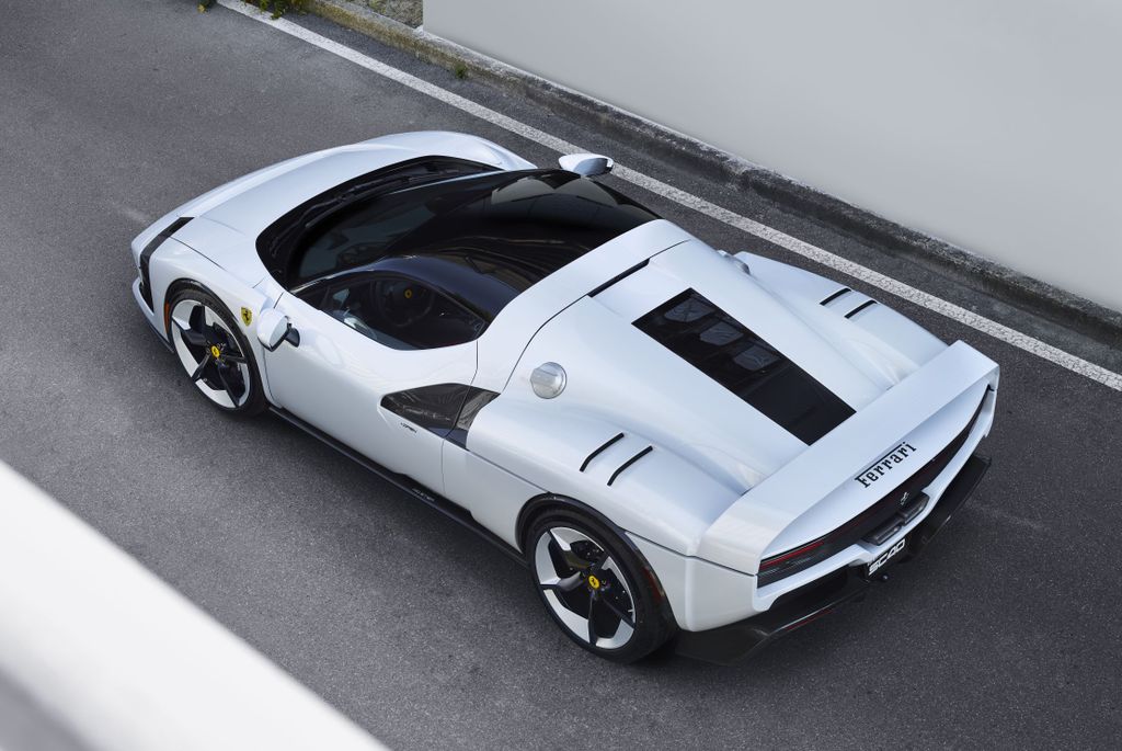 Ferrari SC40