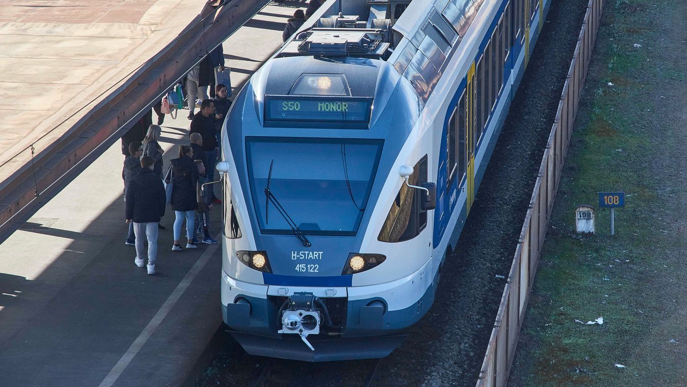 Közlekedés - Budapest - Kőbánya-Kispest vasútállomás

Róka László
