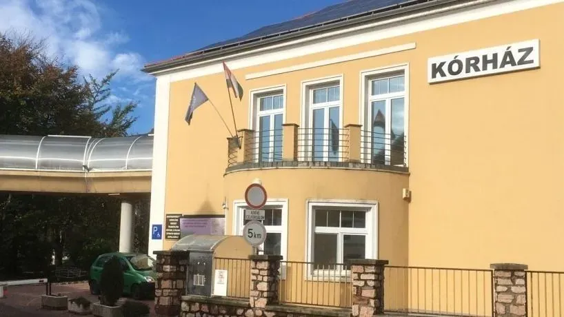 Hálapénz elfogadása miatt kell felelnie az orvosnak