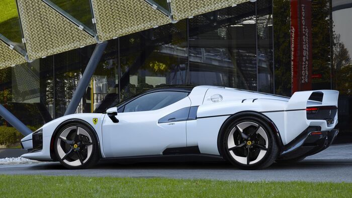 Ferrari SC40